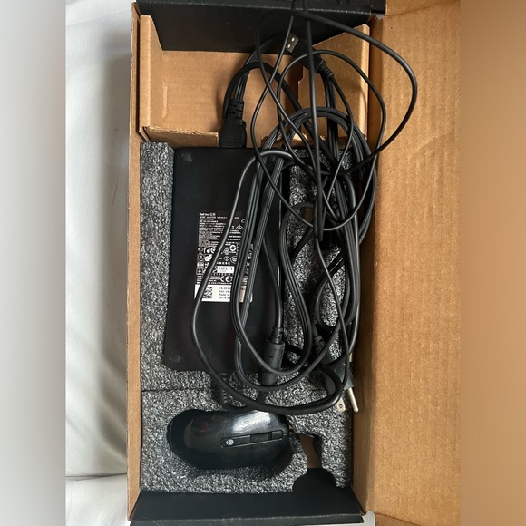 Alienware PC Gaming NEED GONE ASAP - Picture 4 of 6